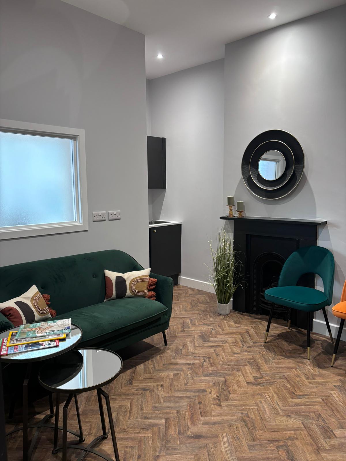 PHOTO-2024-01-09-17-47-32 Dental interior design by Gloss Interiors